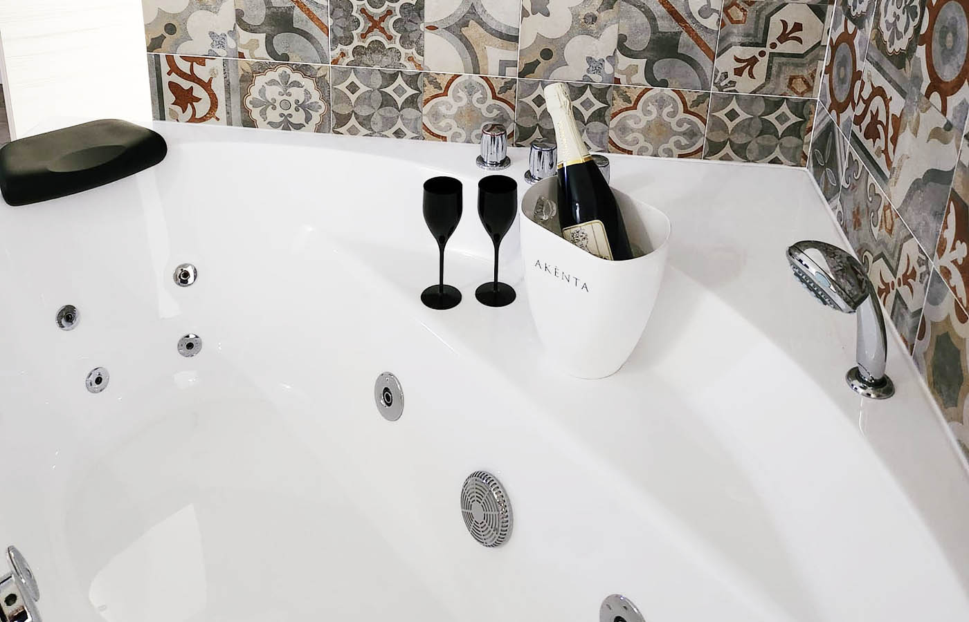 vasca idromassaggio orange boutique rooms
